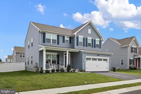 215 Crescita Ln, Clayton, DE 19938