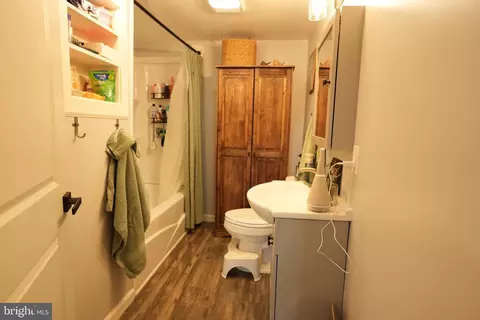 Bath - 3284 Forrest Ave, Dover, DE 19904 photo 1 of 1
