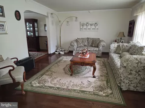 Living - 100 Brookfield Dr, Dover, DE 19901 photo 1 of 7