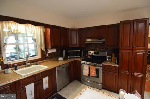 Kitchen - 100 Brookfield Dr, Dover, DE 19901 photo 3 of 4