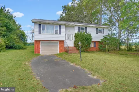 751 Thistlewood Rd, Houston, DE 19954