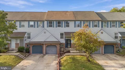 325 Charring Cross Dr, Dover, DE 19904