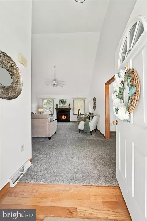 Entry Way - 464 Fieldcrest Dr, Dover, DE 19904 photo 1 of 2
