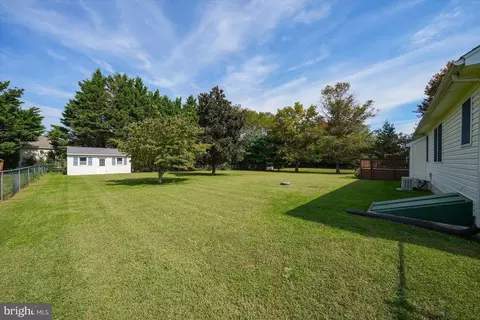 Exterior - 464 Fieldcrest Dr, Dover, DE 19904 photo 9 of 9