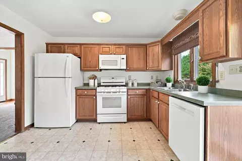 Kitchen - 464 Fieldcrest Dr, Dover, DE 19904 photo 1 of 3