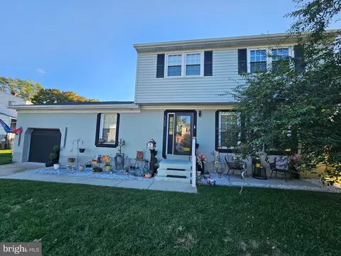 Exterior - 308 Bradley Rd, Dover, DE 19901 photo 2 of 5