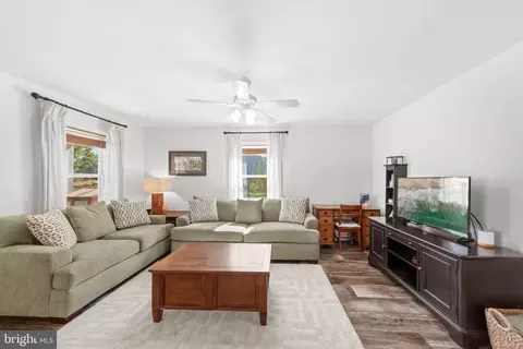 Living - 237 Commerce St, Cheswold, DE 19936 photo 1 of 1