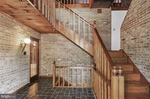 Entry Way - 6 Winged Foot Rd, Dover, DE 19904 photo 1 of 2