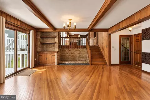 Living - 6 Winged Foot Rd, Dover, DE 19904 photo 5 of 13