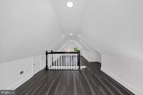 Entry Way - 403 Main St, Dover, DE 19901 photo 5 of 6