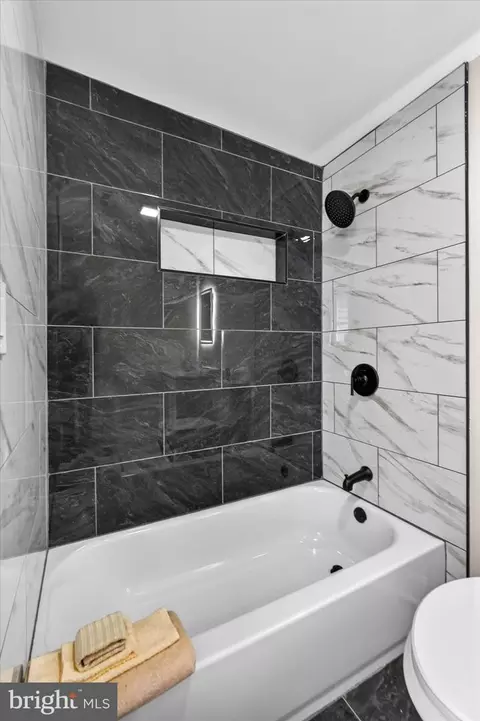 Bath - 403 Main St, Dover, DE 19901 photo 6 of 6