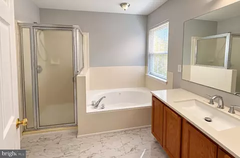 Bath - 214 Northdown Dr, Dover, DE 19904 photo 1 of 2