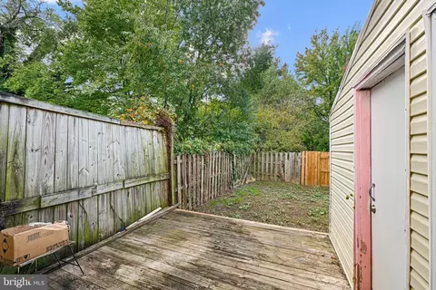 Exterior - 72 Village Dr, Dover, DE 19904 photo 3 of 7
