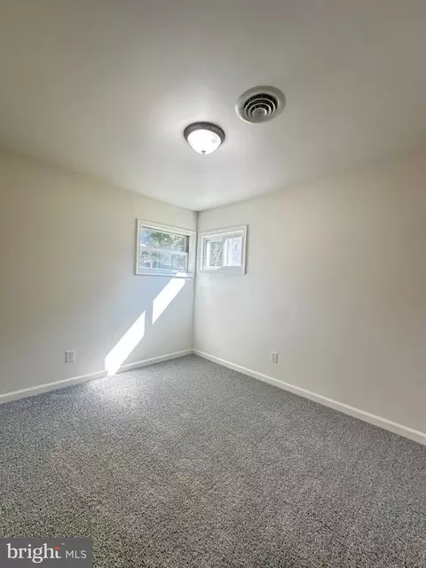 Other - 2 Washington Pl, Dover, DE 19901 photo 1 of 3