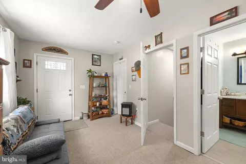 Entry Way - 944 Sunset Ter, Dover, DE 19904 photo 4 of 5