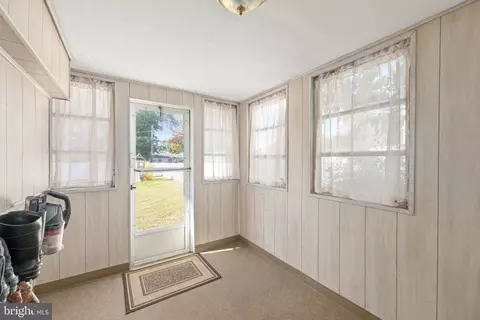 Entry Way - 944 Sunset Ter, Dover, DE 19904 photo 5 of 5