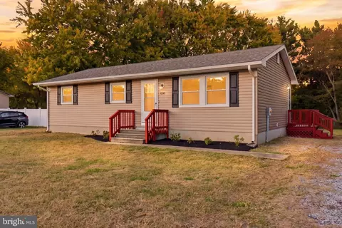 1293 Andrews Lake Rd, Felton, DE 19943