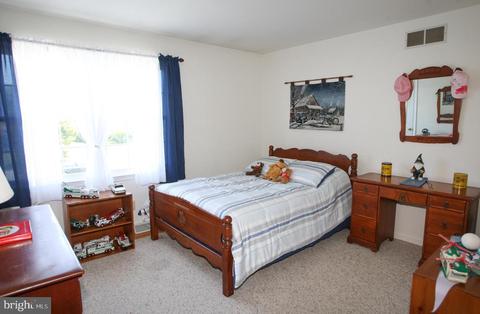 238 Benjamin Blvd, Bear, DE 19701 photo 15