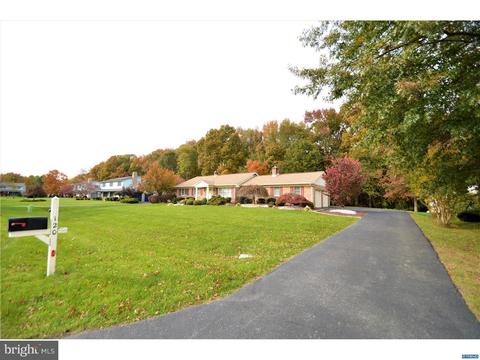 120 Loretta Ln, Bear, DE 19701 photo 2