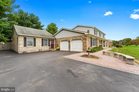 230 Benjamin Blvd, Bear, DE 19701 photo 3