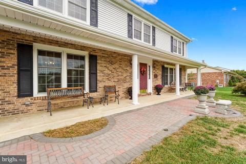 230 Benjamin Blvd, Bear, DE 19701 photo 4