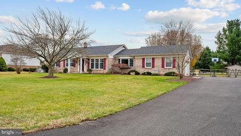 130 Bernice Dr, Bear, DE 19701 photo 1