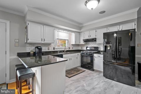 130 Bernice Dr, Bear, DE 19701 photo 5