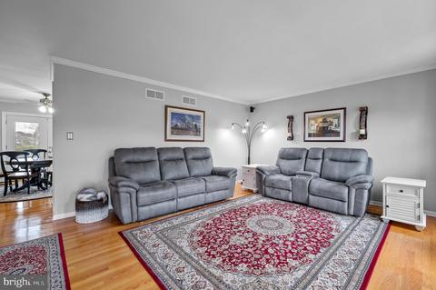 130 Bernice Dr, Bear, DE 19701 photo 2