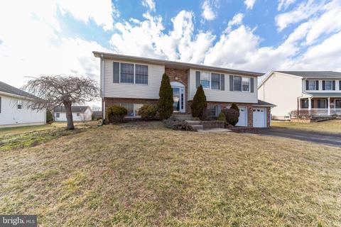 19 Viscaya Ct, Bear, DE 19701 photo 2