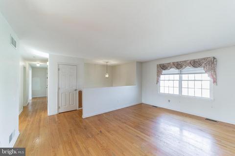 19 Viscaya Ct, Bear, DE 19701 photo 8