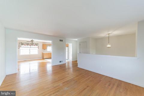 19 Viscaya Ct, Bear, DE 19701 photo 7