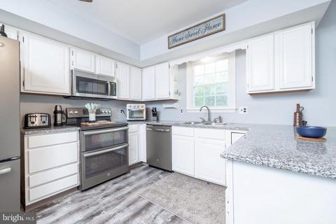 402 Hickory Dr, Bear, DE 19701 photo 10