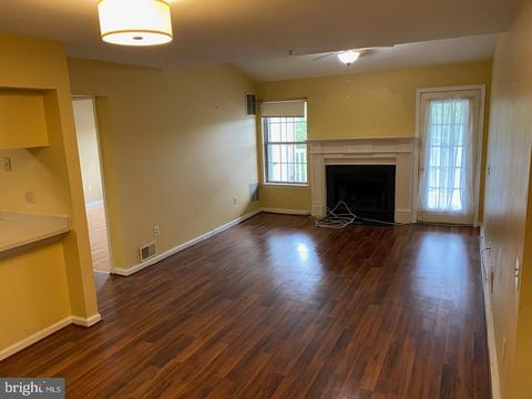 809 Waters Edge Dr, Newark, DE 19702 photo 5