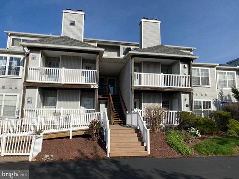 809 Waters Edge Dr, Newark, DE 19702 photo 2