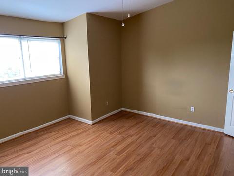 809 Waters Edge Dr, Newark, DE 19702 photo 15