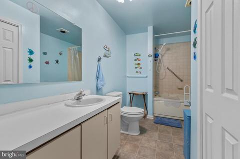 204 Fieldstream Dr, Newark, DE 19702 photo 18