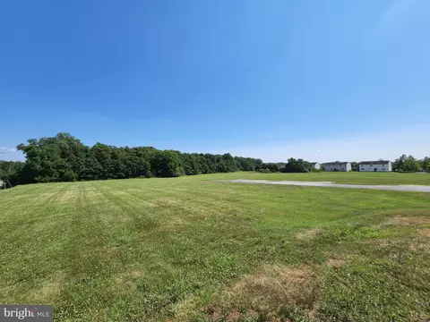 100 Karins Blvd, Townsend, DE 19734 photo 3