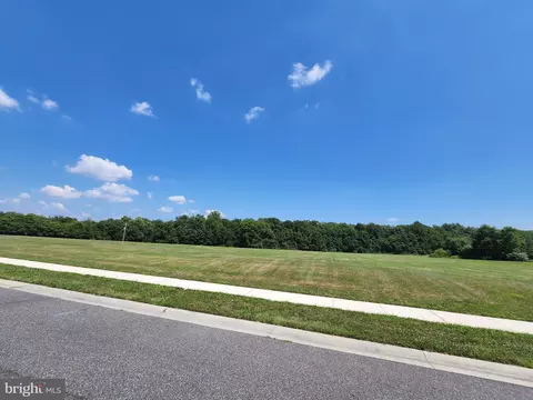 100 Karins Blvd, Townsend, DE 19734