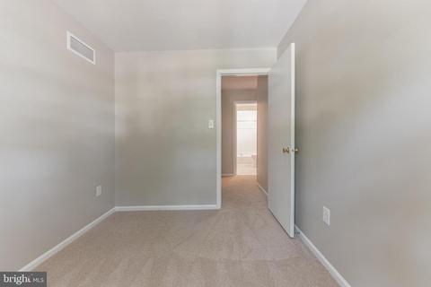 537 E Hanna Dr, Newark, DE 19702 photo 17