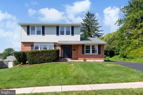 2137 Lori Dr, Wilmington, DE 19808