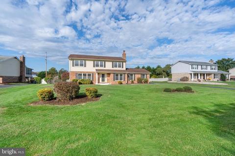 104 Bernice Dr, Bear, DE 19701 photo 2