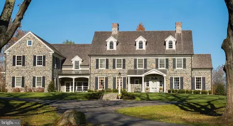 7 Old Barley Mill Rd, Wilmington, DE 19807