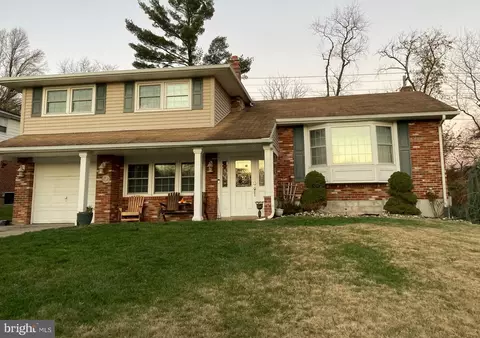 33 Aronimink Dr, Newark, DE 19711