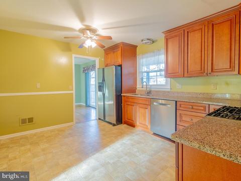 208 Edjil Dr, Newark, DE 19713 photo 8