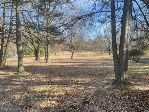 3910 Centerville Rd, Wilmington, DE 19807