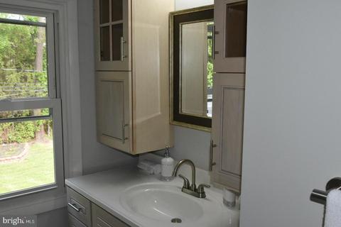 106 Rustic Dr, Newark, DE 19713 photo 9