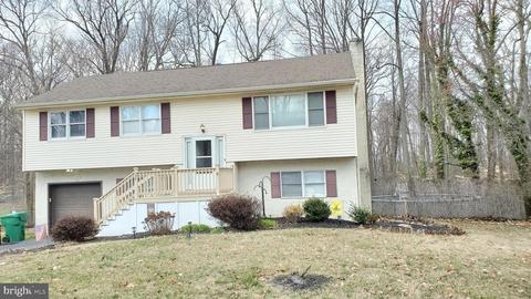 135 N Hunter Forge Rd, Newark, DE 19713
