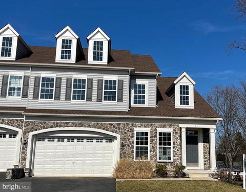 4 Westhampton Dr, Wilmington, DE 19808