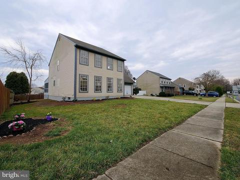41 N Kingscroft Dr, Bear, DE 19701