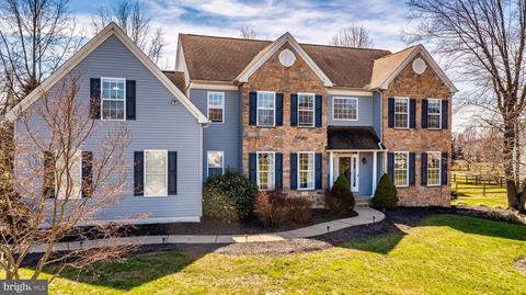202 Sammons Pond Dr, Middletown, DE 19709